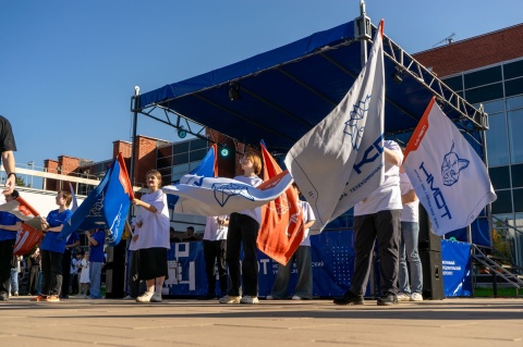 Поступил в МИЭТ на программу бакалавриата или специалитета?