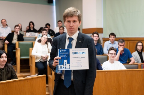 Выпускник Института СПИНТех разработал нейросетевой модуль навигации